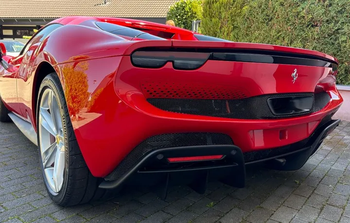 Ferrari 296 GTS