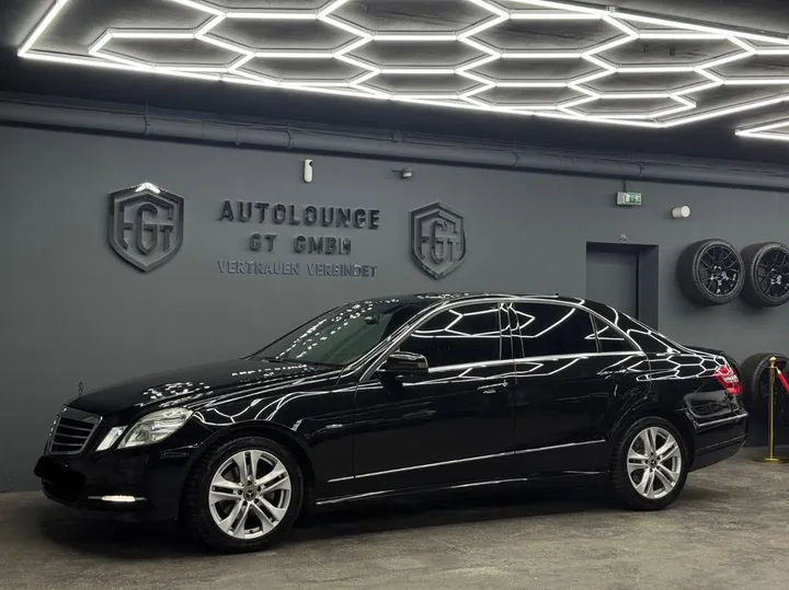 Mercedes-Benz E 200