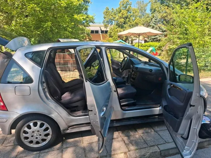 Mercedes-Benz A 160