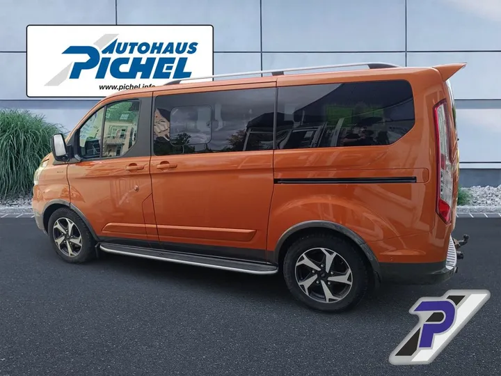 Ford Tourneo Custom