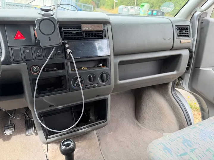 Volkswagen T4 California