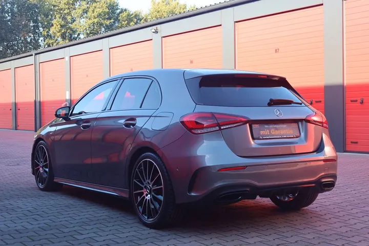 Mercedes-Benz A 200