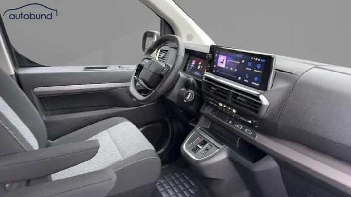 Peugeot Traveller