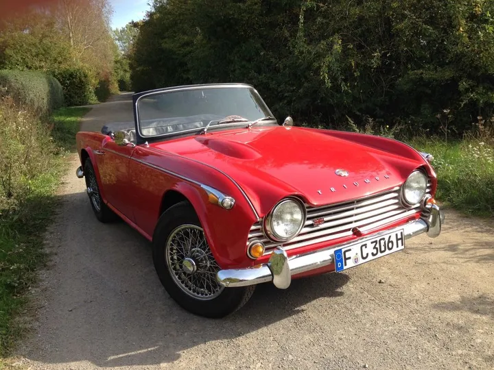 Triumph TR4
