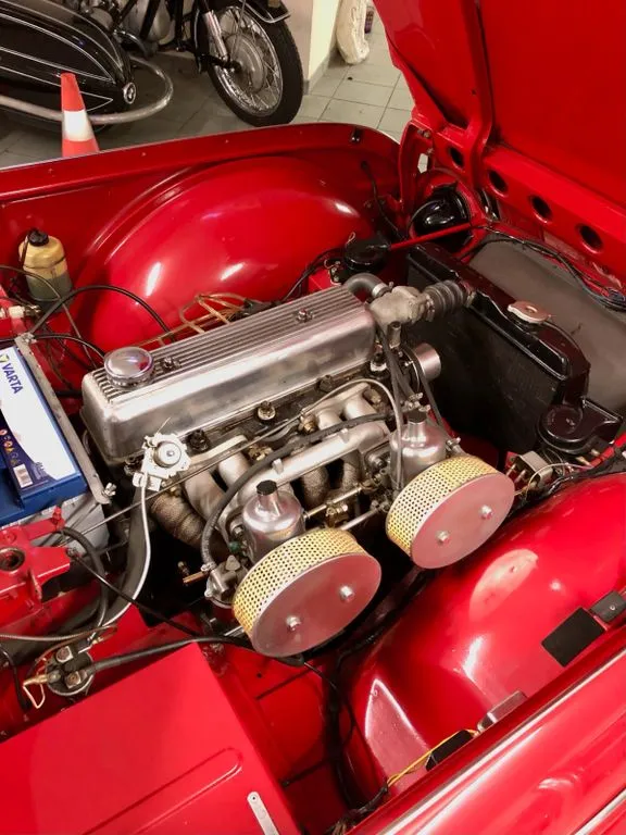 Triumph TR4