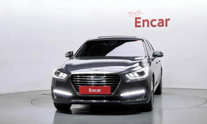 Genesis EQ900