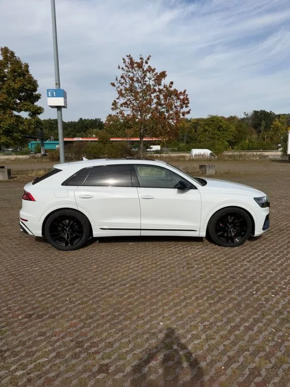Audi SQ8