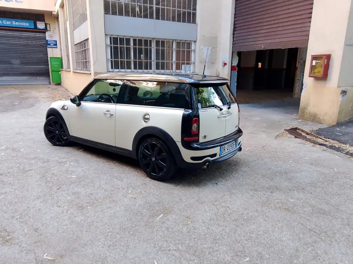 MINI Cooper Clubman