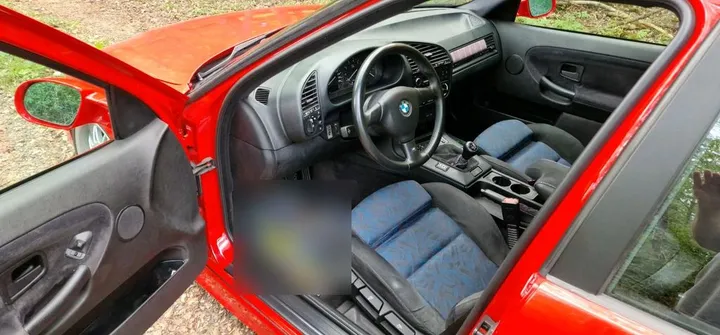 BMW 325