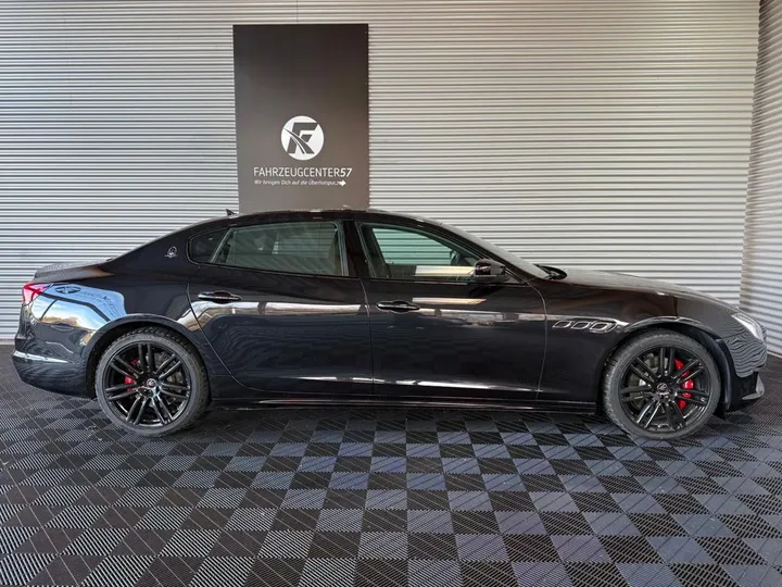 Maserati Quattroporte