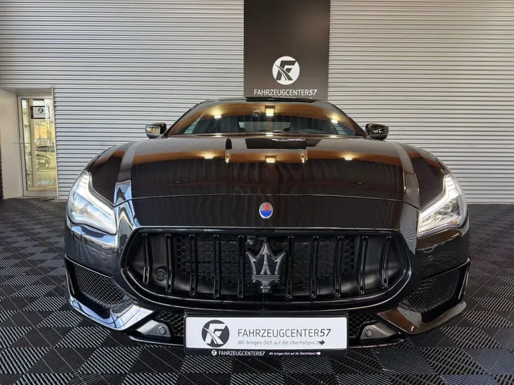 Maserati Quattroporte