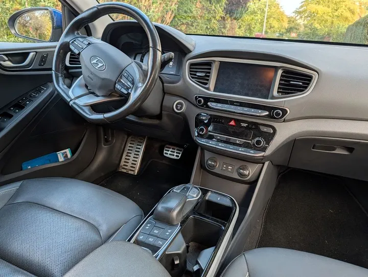 Hyundai IONIQ