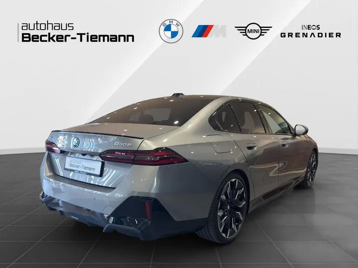 BMW 550