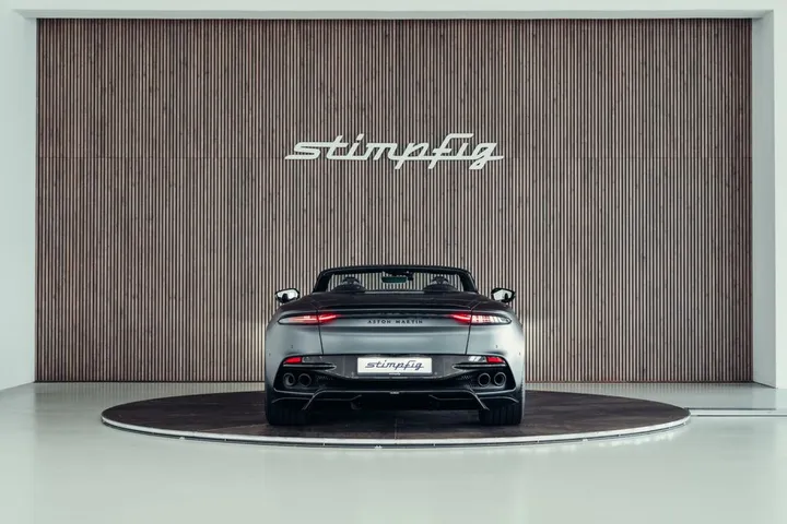 Aston Martin DBS