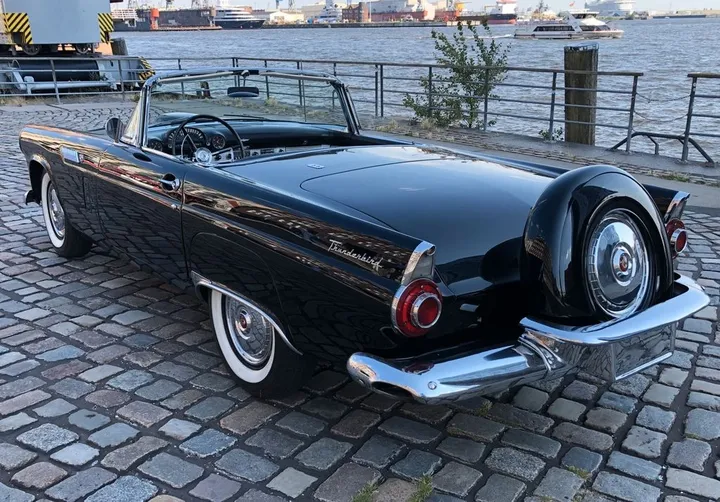 Ford Thunderbird