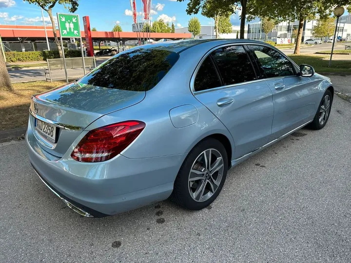 Mercedes-Benz C 200