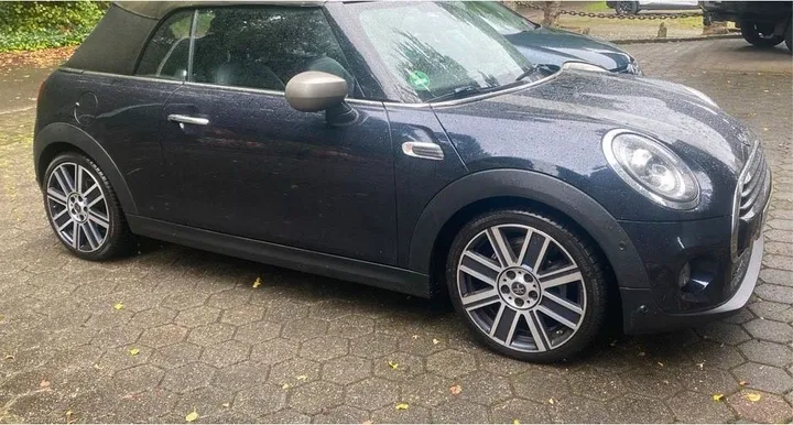 MINI Cooper Cabrio