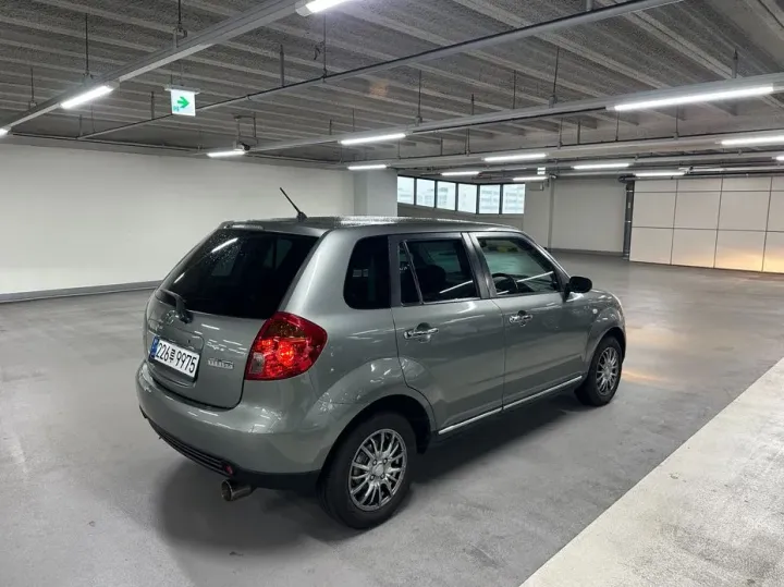 Mazda Verisa
