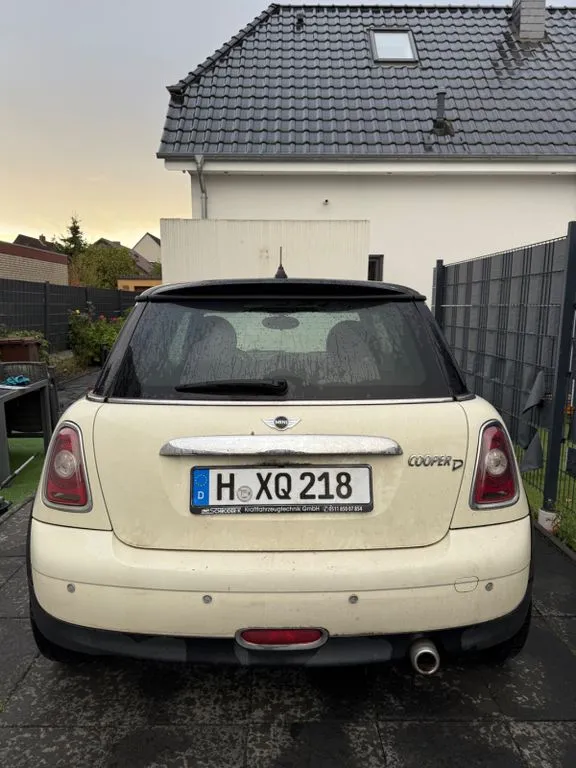 MINI Cooper D