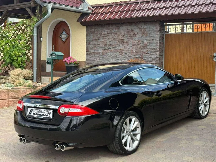Jaguar XKR