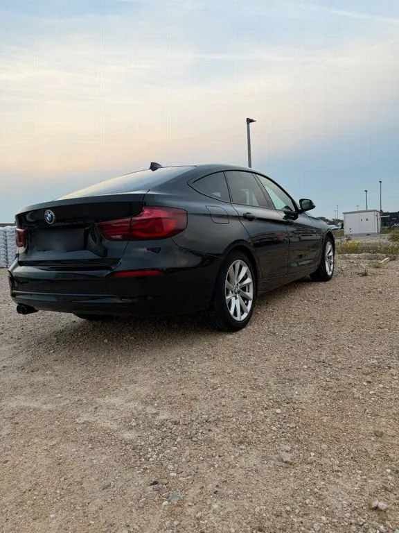 BMW 330 Gran Turismo