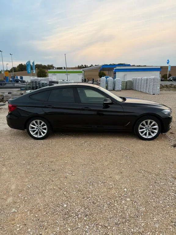 BMW 330 Gran Turismo