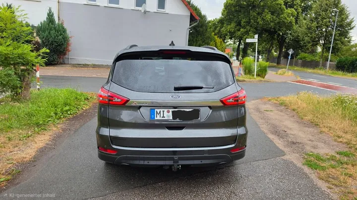 Ford S-Max
