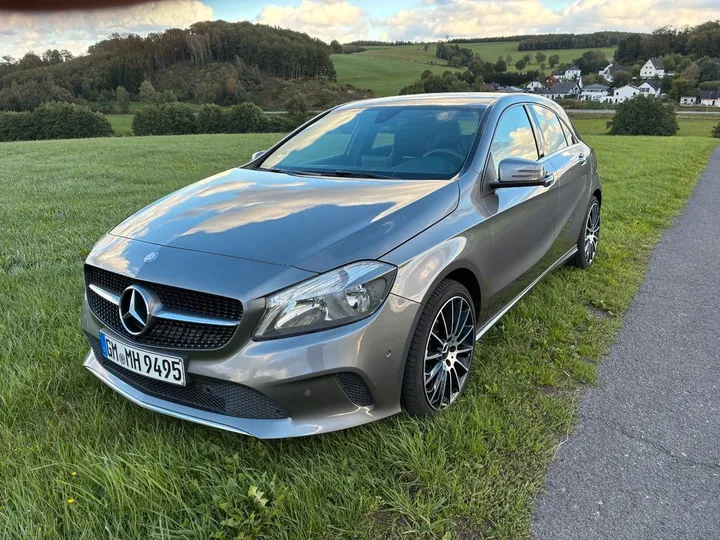 Mercedes-Benz A 180