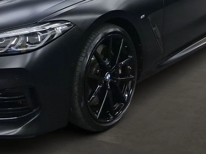 BMW M850