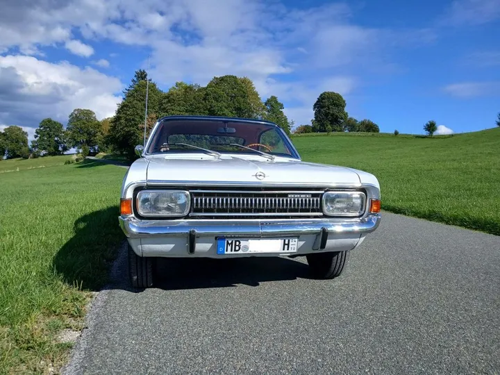 Opel Commodore