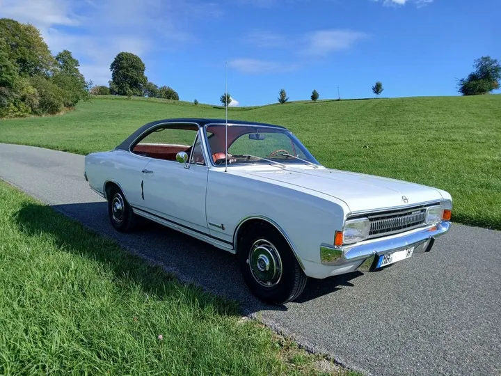 Opel Commodore