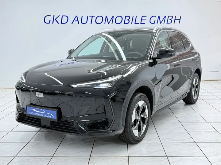 Geely E5