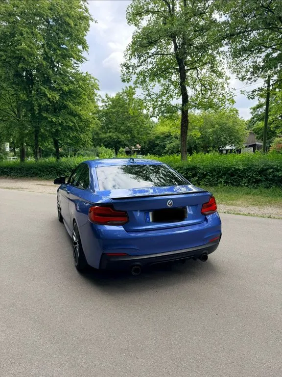 BMW M240i
