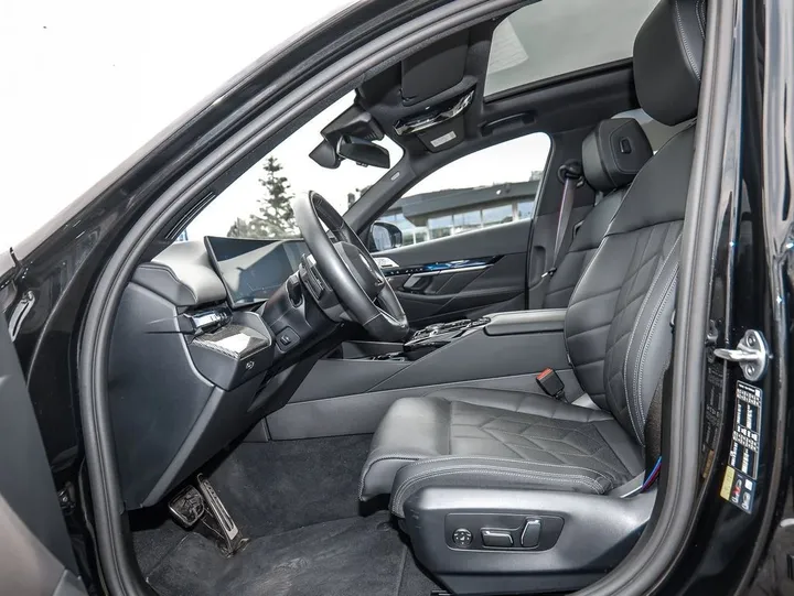 BMW 550