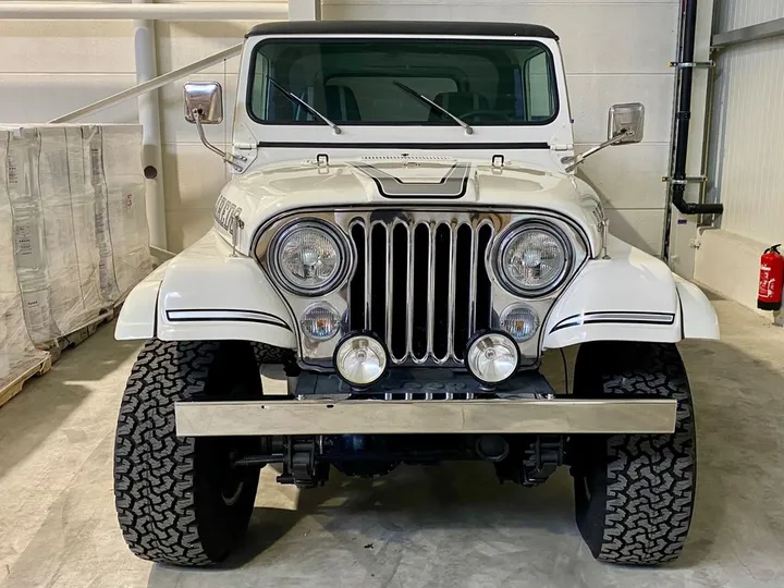 Jeep CJ