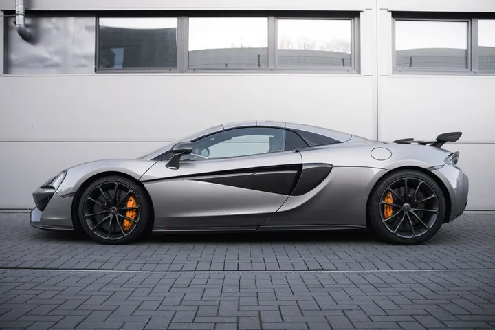 McLaren 570S