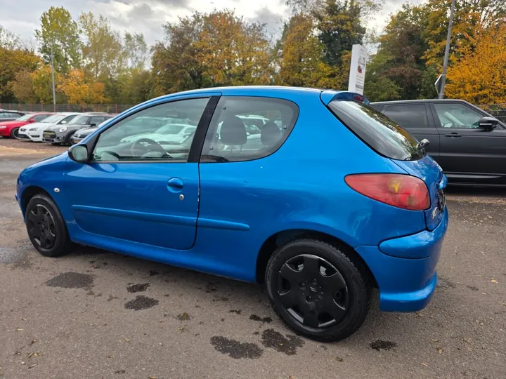 Peugeot 206