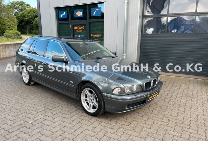 BMW 530