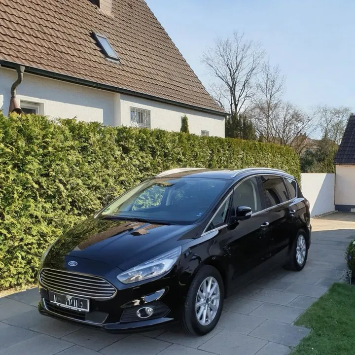 Ford S-Max