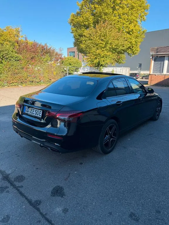 Mercedes-Benz E 300