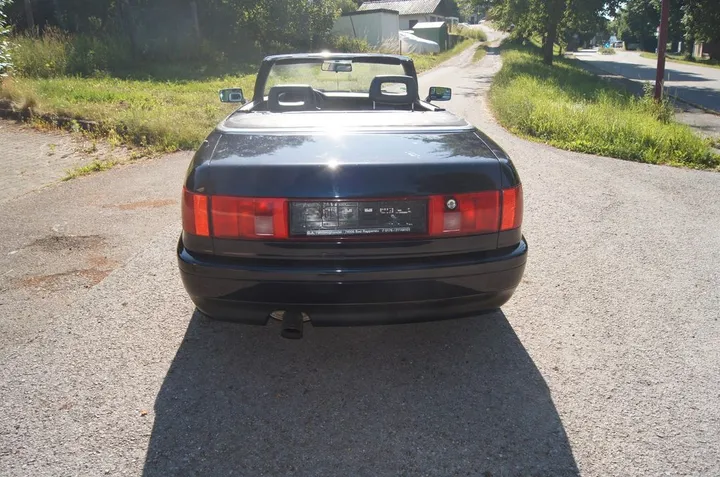 Audi 80