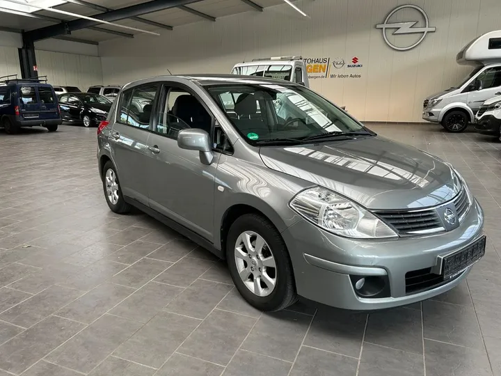 Nissan Tiida
