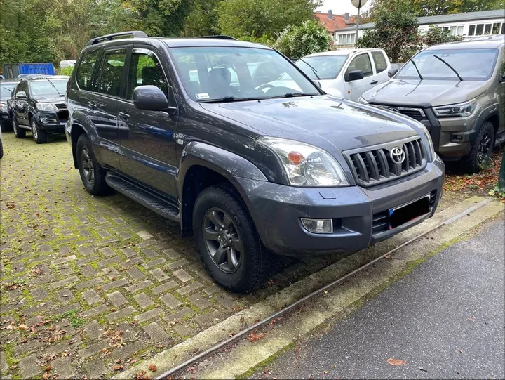 Toyota Land Cruiser