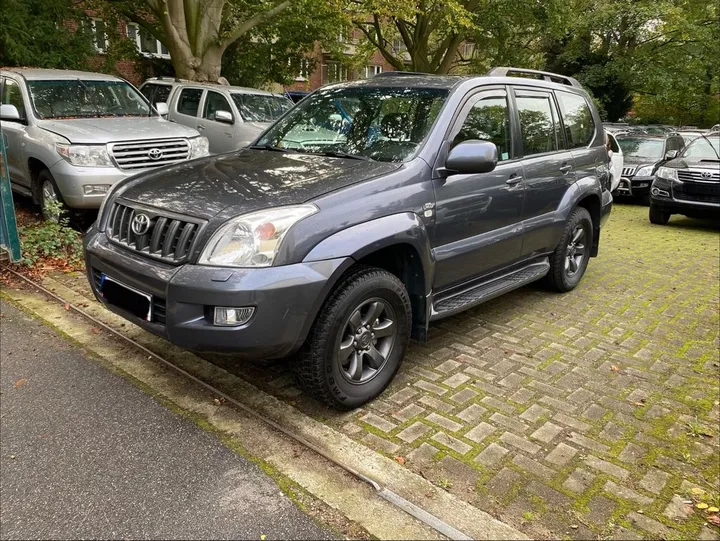 Toyota Land Cruiser