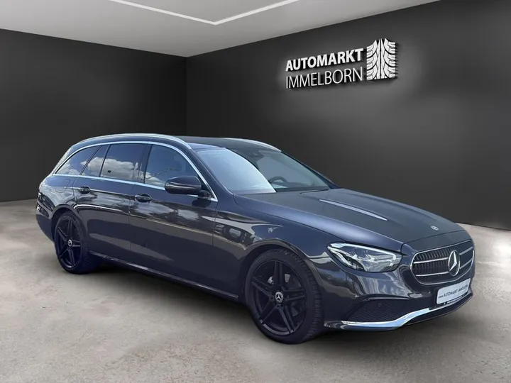 Mercedes-Benz E 200